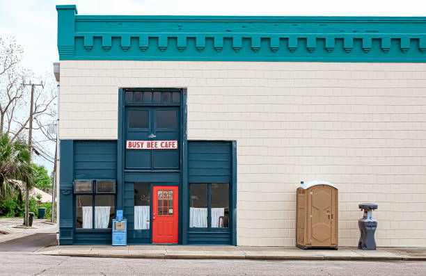 Best Porta potty rental near me  in Pittsburg, KS